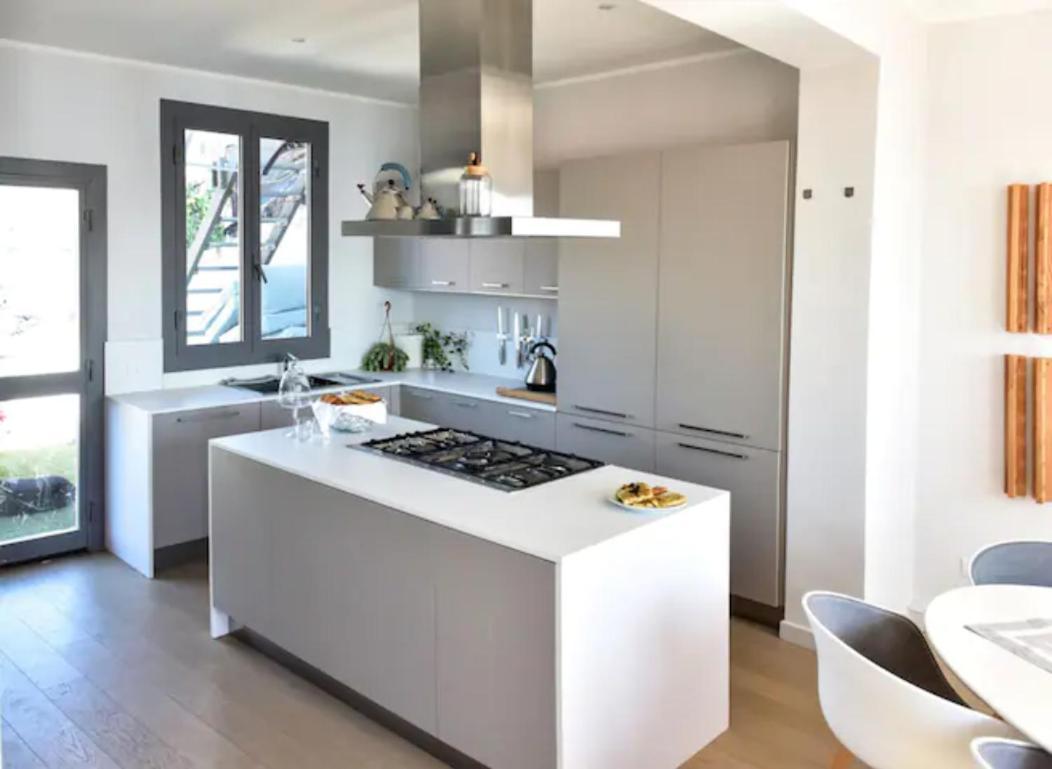 Attico D' Amare Apartment Вентимиля Екстериор снимка